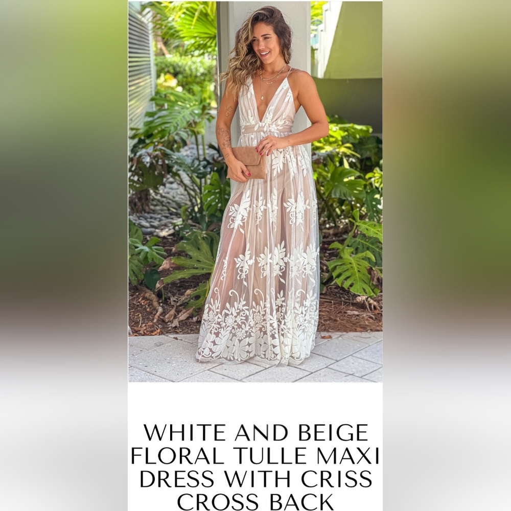 Boho Fairy Whimsical Tulle Flowy Floral Lace Bridal Gown Approximate Size Large